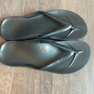 Archie’s Flip Flops (New)